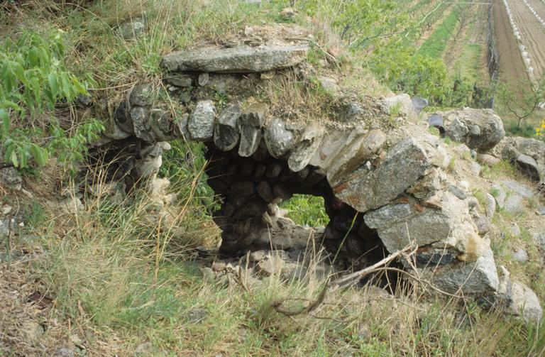 Vestiges du monastère.