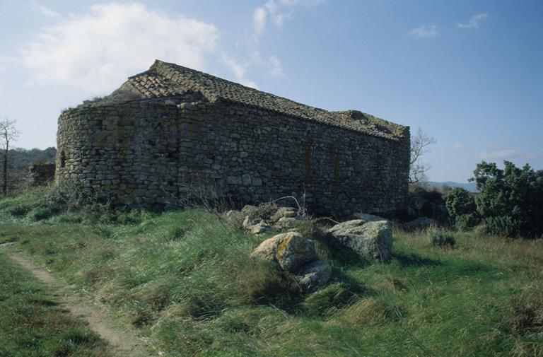 Vue générale de la façade nord et de l'abside.