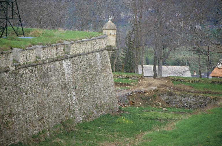 Bastion sud-ouest, près du four solaire.