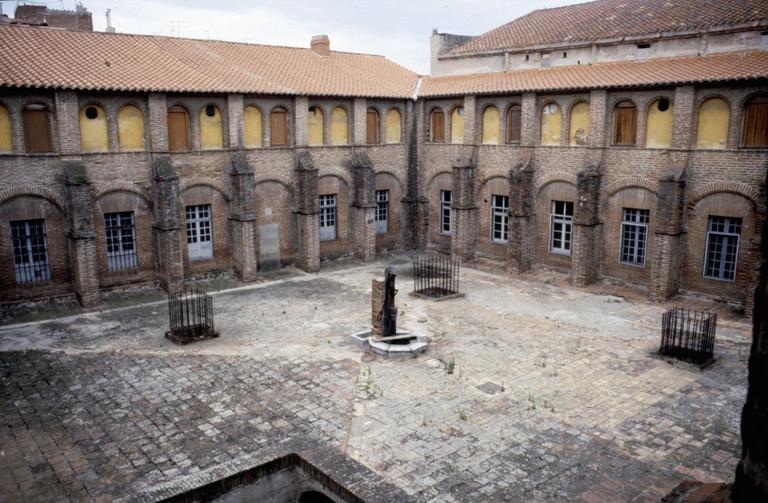 Ancien cloître.