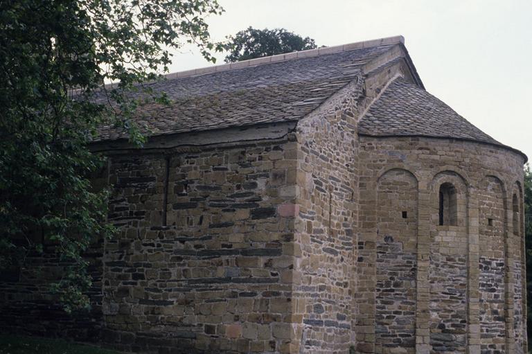 Abside et façade sud.