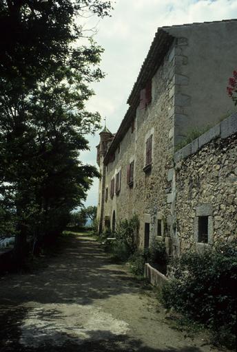 Vue de la façade.