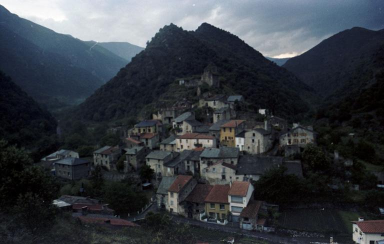 Vue d'ensemble du village.