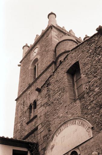 Clocher et façade ouest.