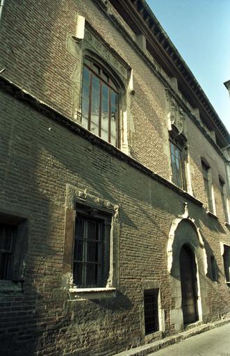 Façade.