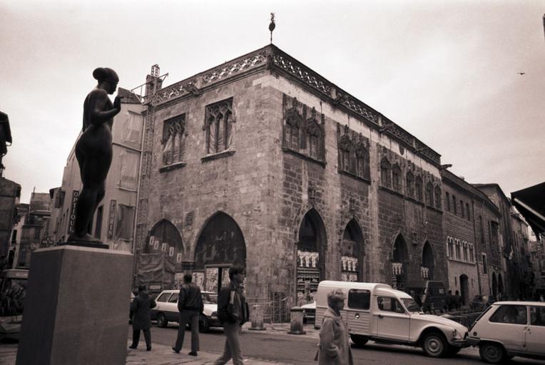 Bâtiment de l'hôtel de ville.