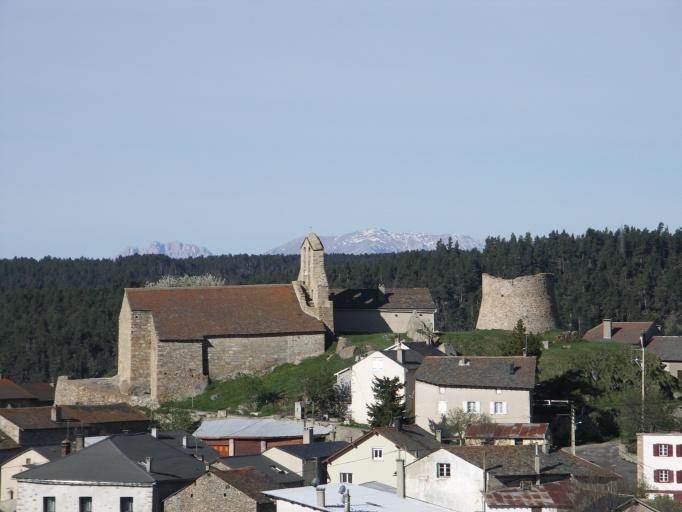 Vue de l'église depuis le nord-est.