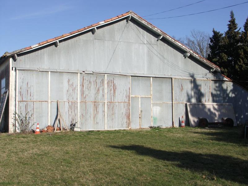 Atelier de menuiserie Jacques Aubriot (réparation des planeurs), ancien hangar d'Estantens.