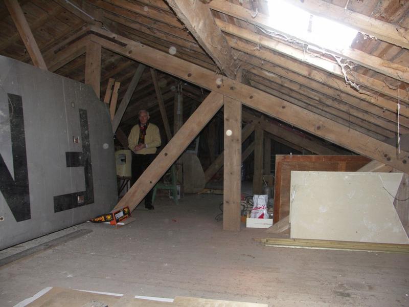 Atelier de menuiserie Jacques Aubriot (réparation des planeurs), ancien hangar d'Estantens. Charpente.