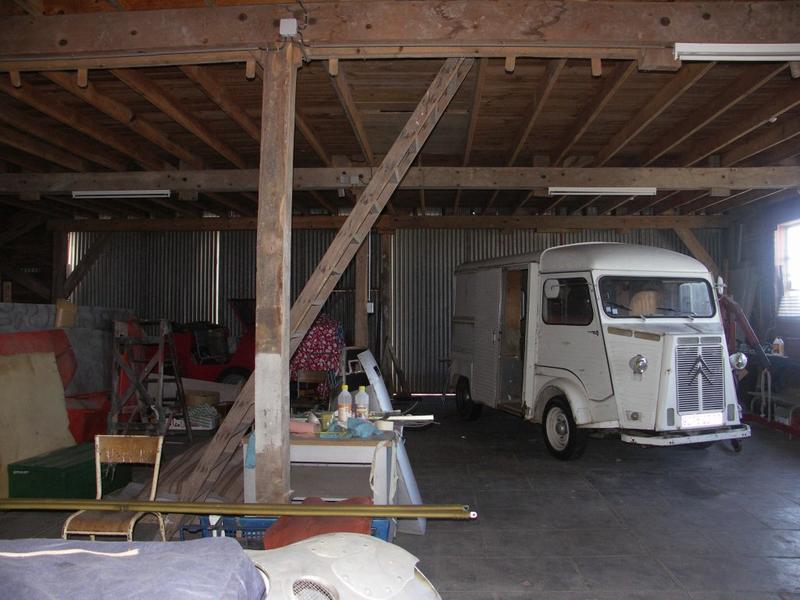 Atelier de menuiserie Jacques Aubriot (réparation des planeurs), ancien hangar d'Estantens.