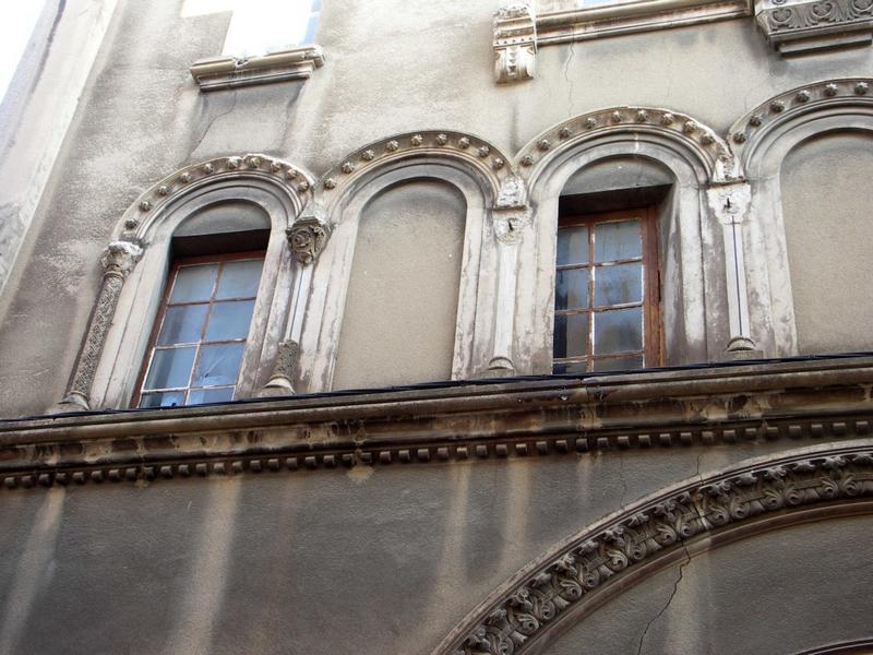 Façade, partie sud de l'étage de la fausse loggia.