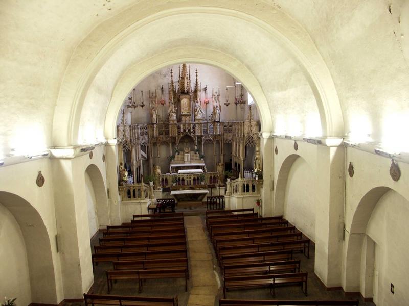 Vue de l'intérieur depuis la tribune.