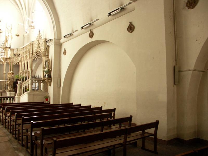 Intérieur : mur sud ; détail des arcades.