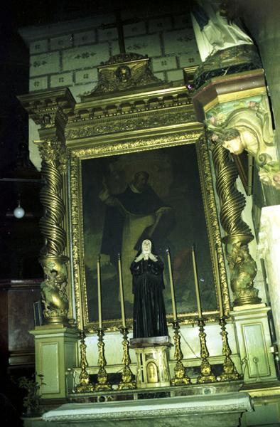 Retable avec un tableau et une statue de sainte Germaine non classé.