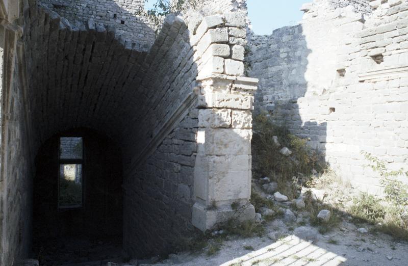 Vestiges du grand escalier.