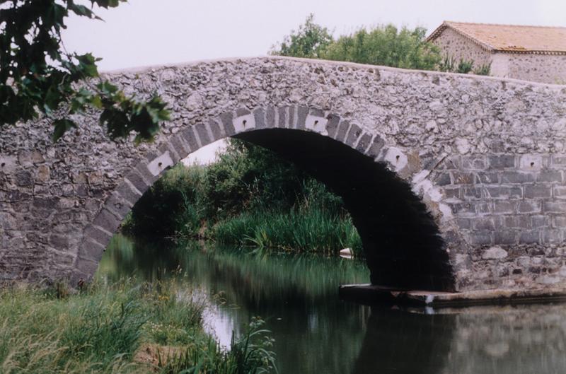 Pont Saint-Joseph ; détail d'une arcade.