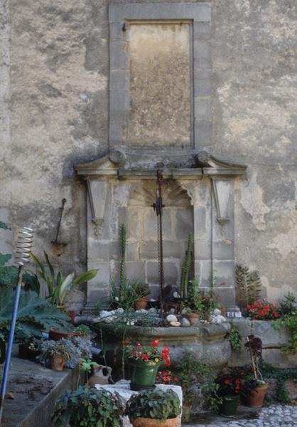 Fontaine.