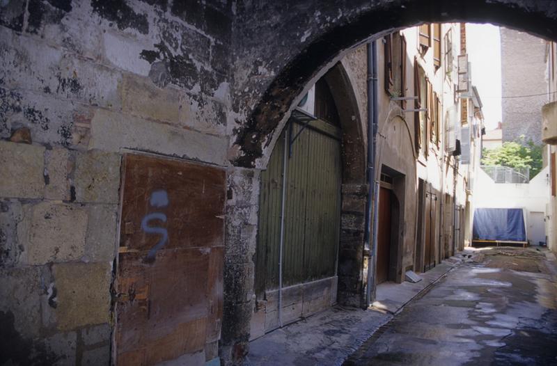 Vestiges du cloître.