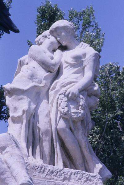 Monument aux morts et à la Victoire ; détail.