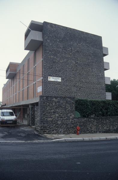 Bâtiment principal du nord-ouest.