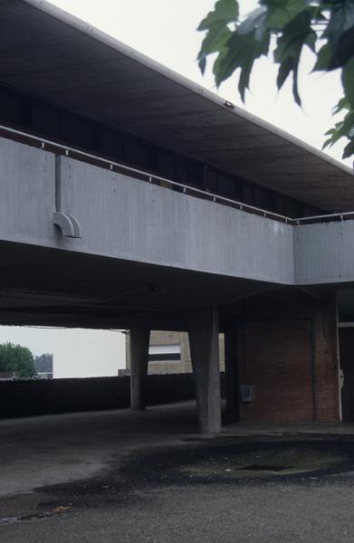 Bâtiment des salles de classes face nord.