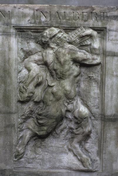 Jardin ; sarcophage du Titan ; bas relief.