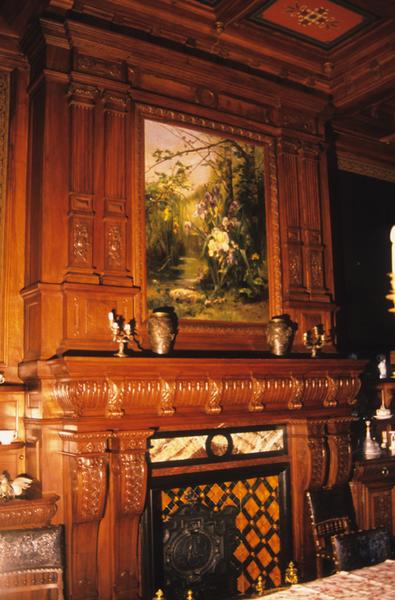 Intérieur ; mobilier.