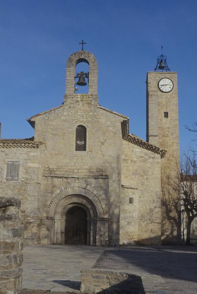 Façade ouest et clocher.