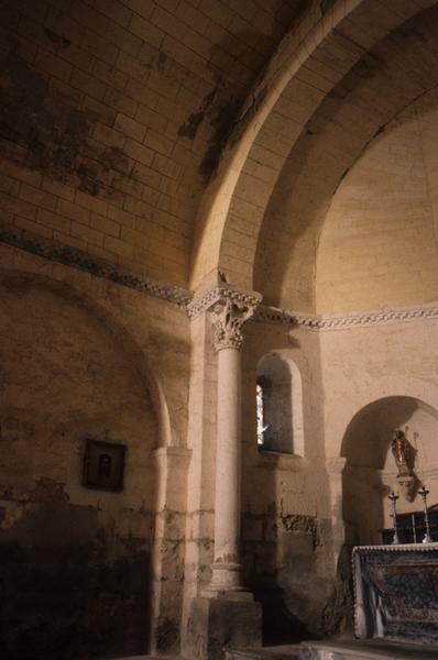 Intérieur ; choeur.