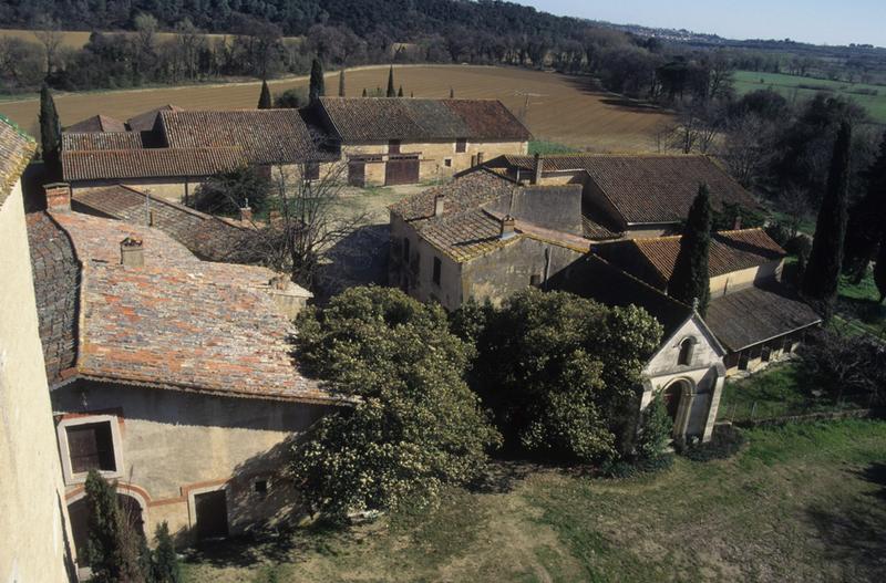 Vue d'ensemble du hameau du château.