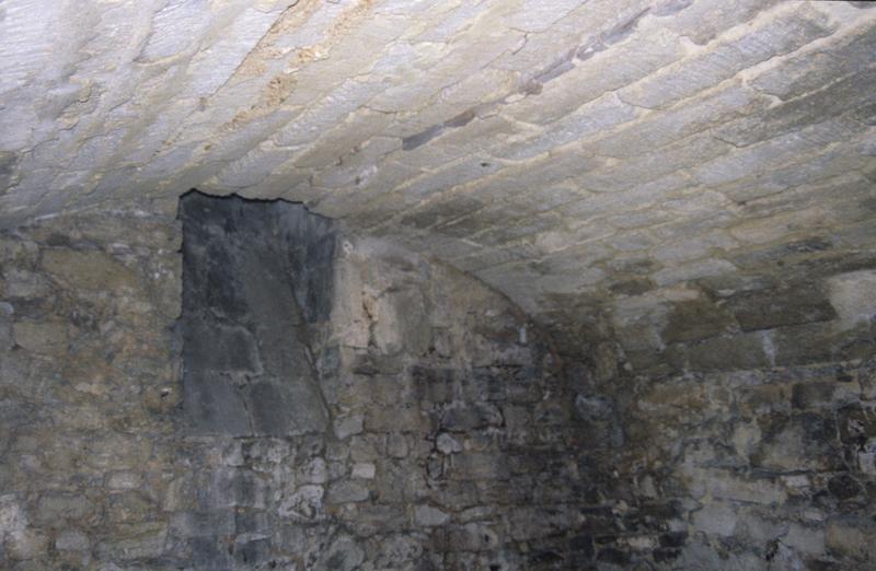 Intérieur ; cave.