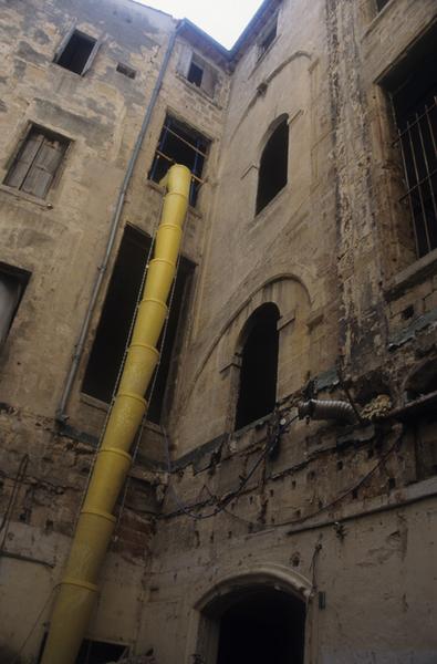 Façades.