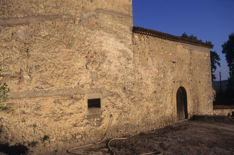 Site et habitations autour.