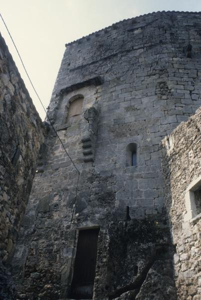 Façade du donjon.