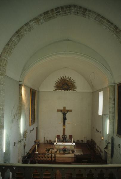 Intérieur ; choeur.