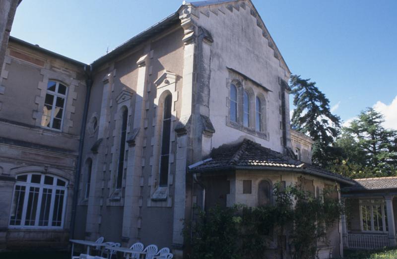 Vue de la façade principale.