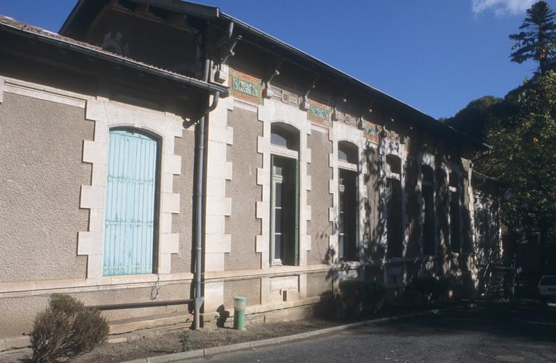 Vue de la façade principale.