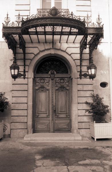 Portail d'entrée.