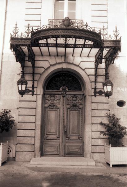 Portail d'entrée.