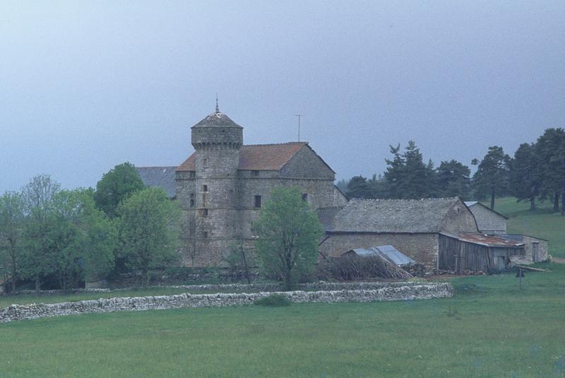 Vue générale depuis la route.