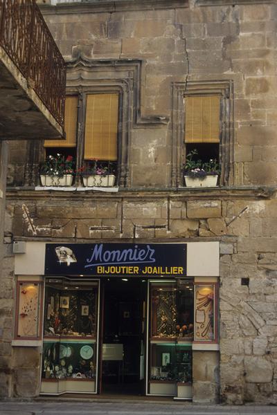 Façade.