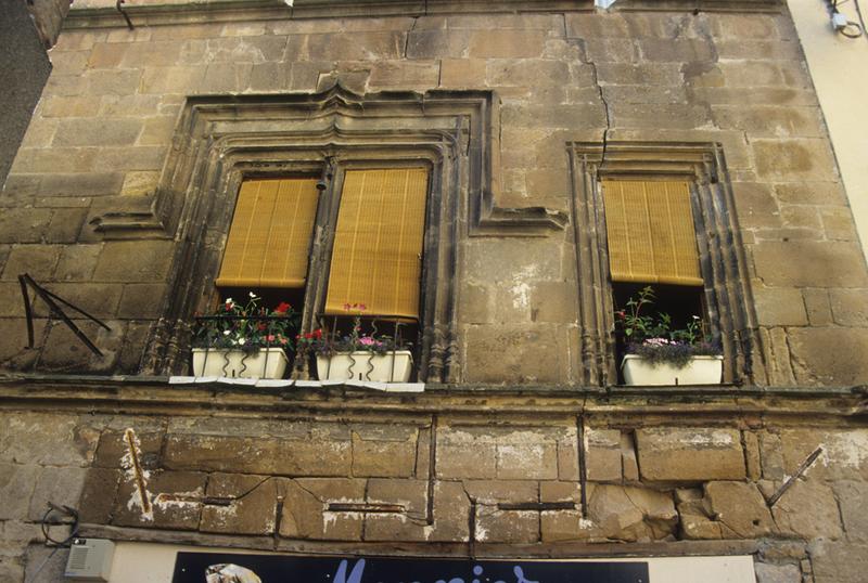 Fenêtres en façade.