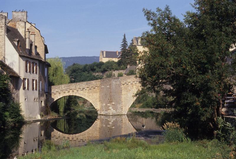 Arches vues depuis l'amont.