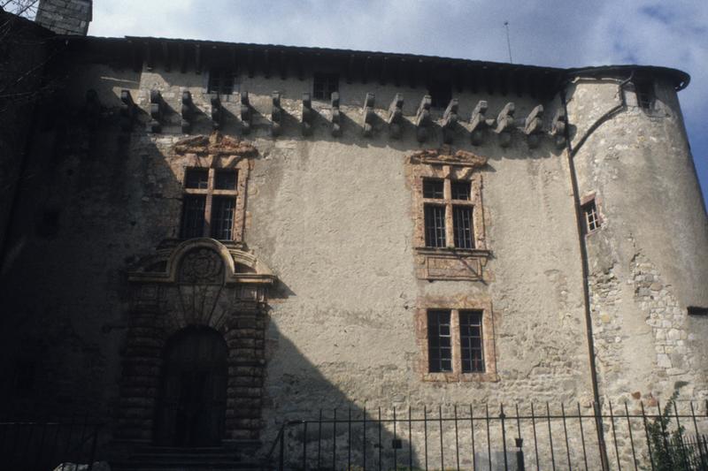 Façade principale.