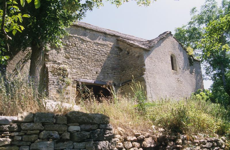 Vue sud avec l'entrée.