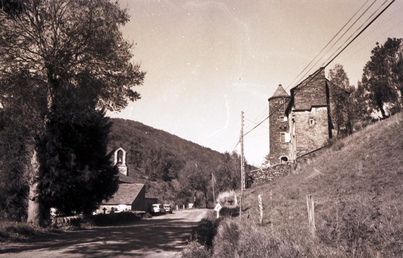 Vue d'ensemble avec l'église.