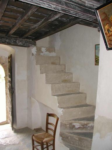 Escalier de la tribune.