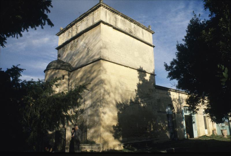 Pigeonnier ; façade sud.