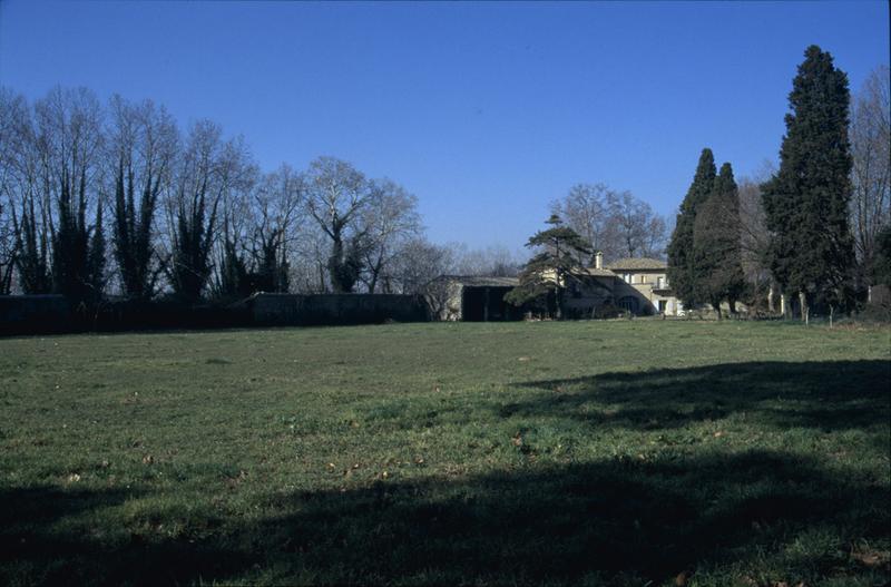 Pavillon de chasse au bord du Vidourle.