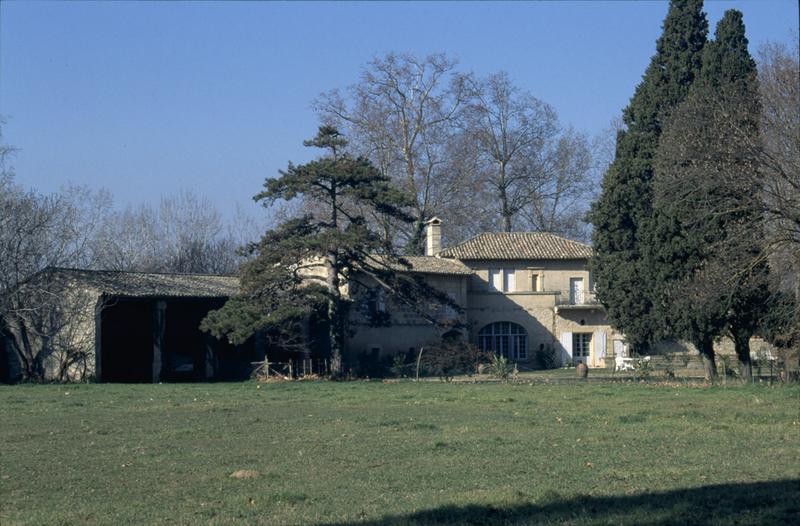 Pavillon de chasse au bord du Vidourle.